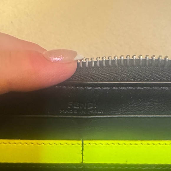 Fendi Monster Looking At You Black Leather Zippy Wallet Authentic Full Inclusion - Picture 9 of 10